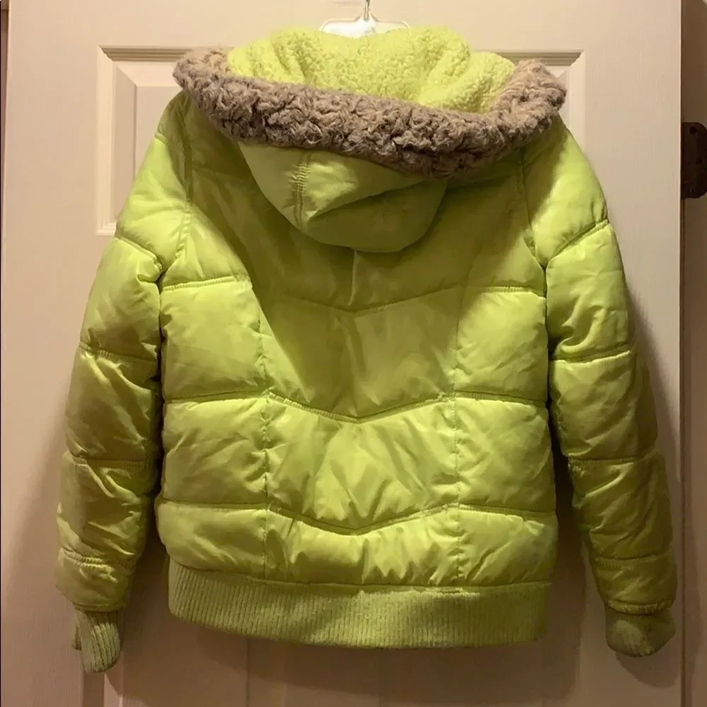 ✨Justice lime green puffer coat w/removable hood